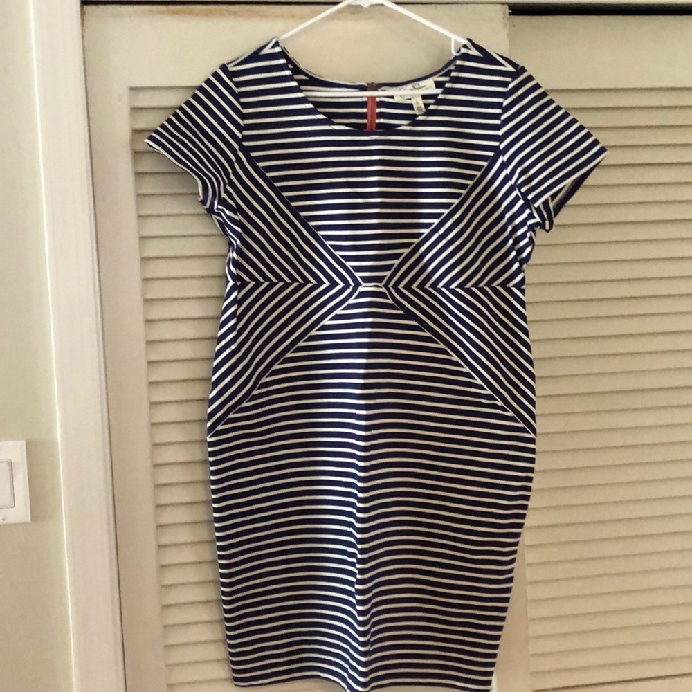 Jessica Simpson maternity dress